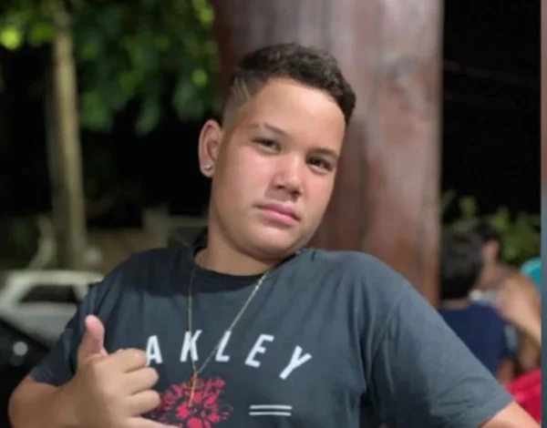 Carlos Eduardo, adolescente de 14 anos
