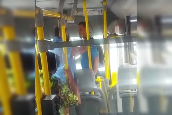Briga em ônibus