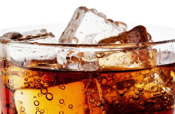 Refrigerantes “zero” aumentam risco de demência e AVC, aponta estudo