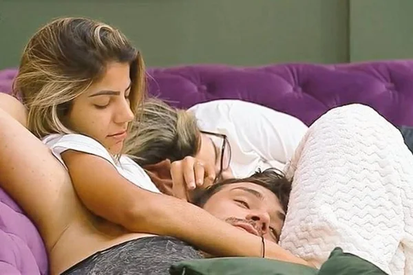 A Fazenda 11. Hariany e Lucas se desentendem: “Sai fora”