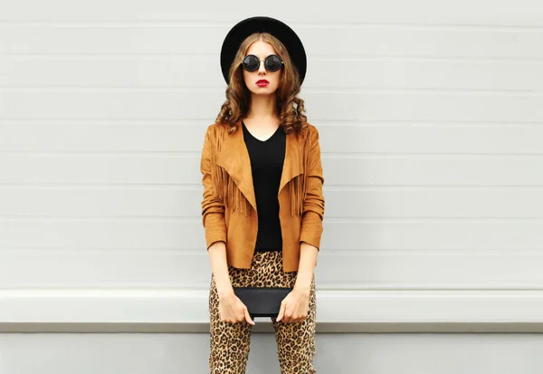 Saia da zona de conforto para montar looks mais criativos