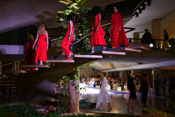 Amek para o Metrópoles Catwalk