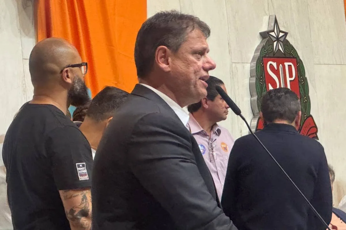 Tarcísio de Freitas discursou no evento do partido que o apoia Tarcísio de Freitas discursou no evento do partido que o apoia