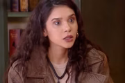 Gizelly Bicalho 