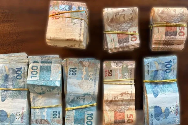 notas de dinheiro