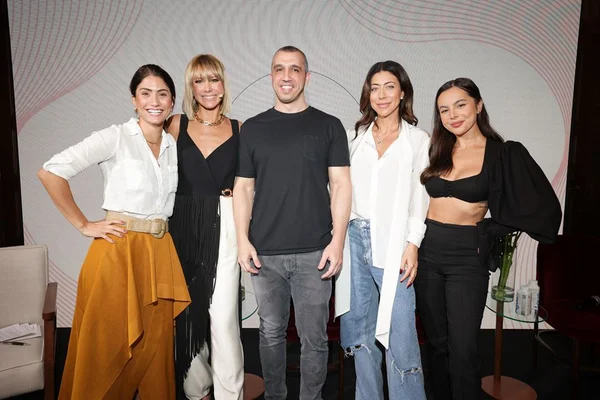 Mônica Salgado realiza talk com nomes do mercado de influência digital