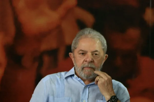 Defesa de Lula se reúne com Fachin para falar do habeas corpus