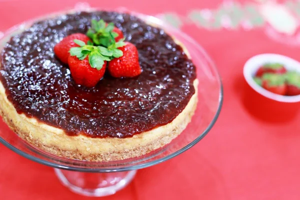 Natal doce também para diabéticos. Confira a receita de cheesecake diet de frutas vemelhas