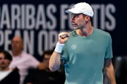Botic venceu João por 2 sets a 0 Botic venceu João por 2 sets a 0