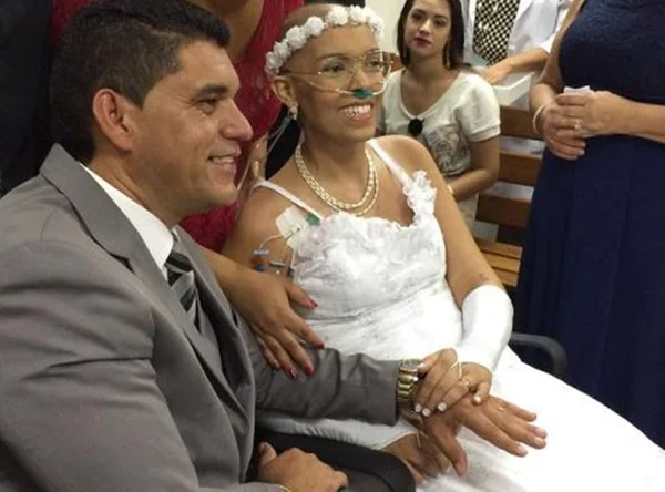 Morre paciente com câncer que se casou no HUB na sexta-feira