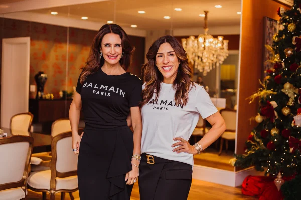 Ana Luiza Favato e Karina Curi recebem em tarde de compras no Lago Sul