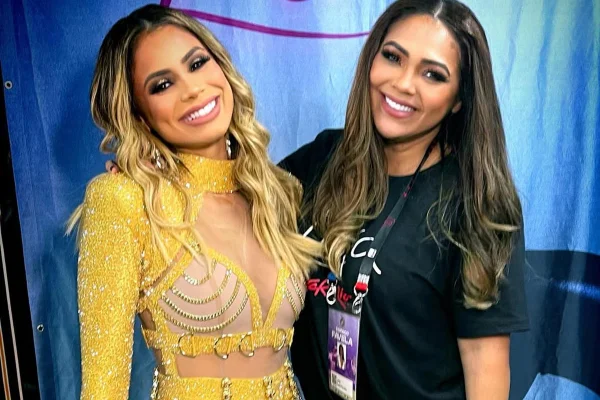 Lexa e Darlin Ferrattry posam nos bastidores do Carnaval - Metrópoles