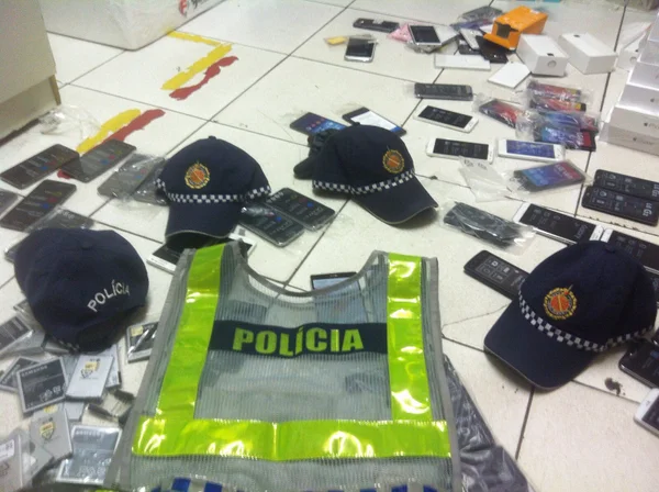 Menor é apreendido com R$ 100 mil em celulares roubados em shopping