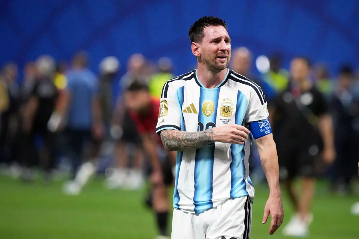 Messi admite que Argentina chega desgastada para enfrentar Inglaterra