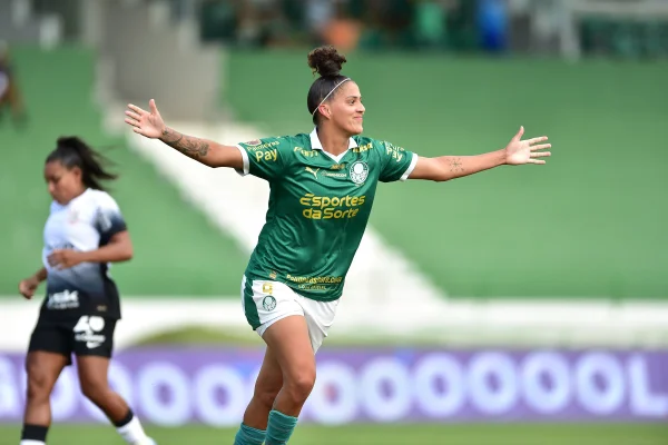 Imagem colorida da final do Paulistão feminino- Metrópoles