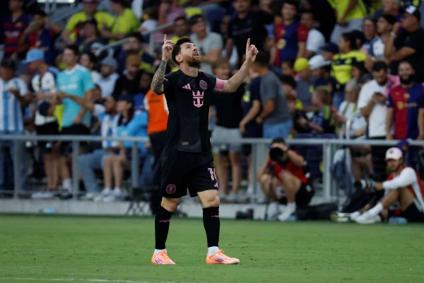 Lionel Messi comemorando gol com a camisa do Miami United pela MLS