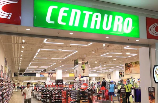 Centauro lança vagas de emprego com salários de até R$ 6 mil