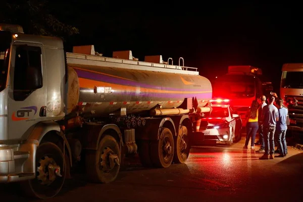 General do GSI convoca reunião sobre greve dos caminhoneiros