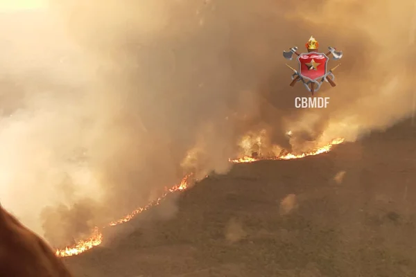 visão aérea de incêndio