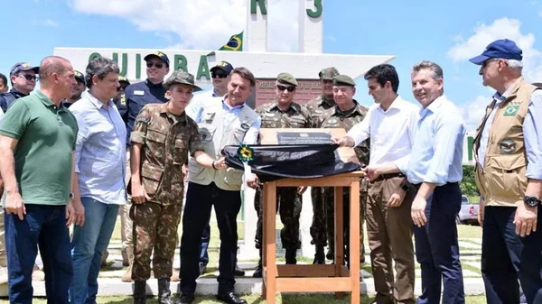 BR-163: militares que Bolsonaro iria condecorar sofrem acidente