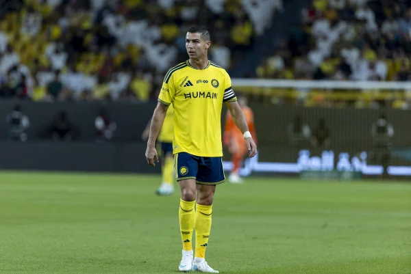 Foto colorida de Cristiano Ronaldo - Metrópoles