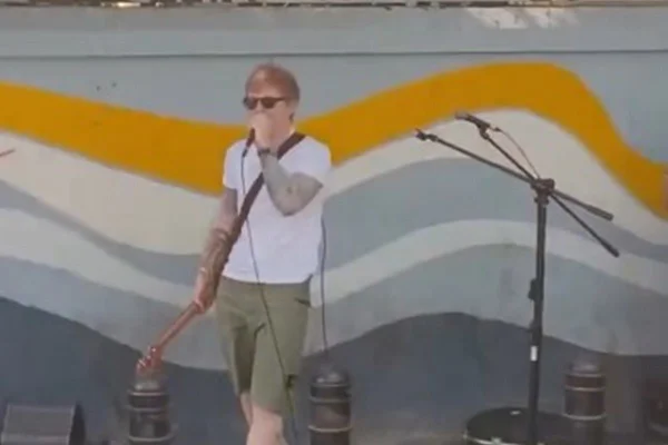 Show surpresa de Ed Sheeran na Índia é interrompido por polícia
