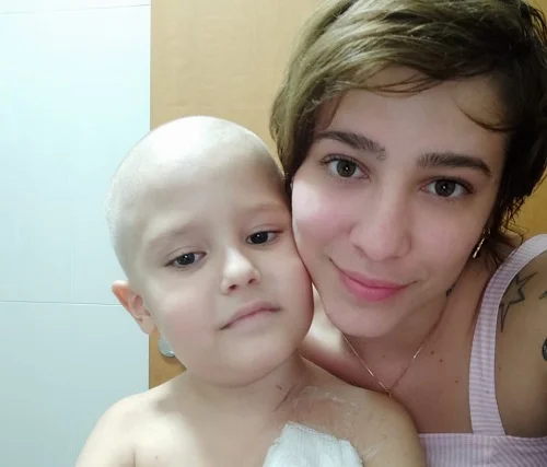 Força, Chico: criança com leucemia comove web e inspira solidariedade