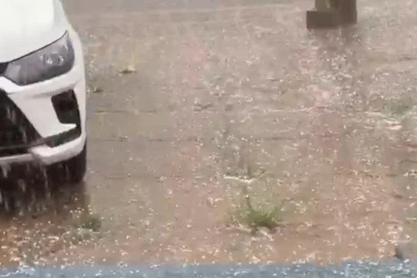 Chuva com queda de granizo é registrada em diferentes regiões do DF