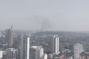 Fumaça pode ser vista a 10km de distância Fumaça pode ser vista a 10km de distância