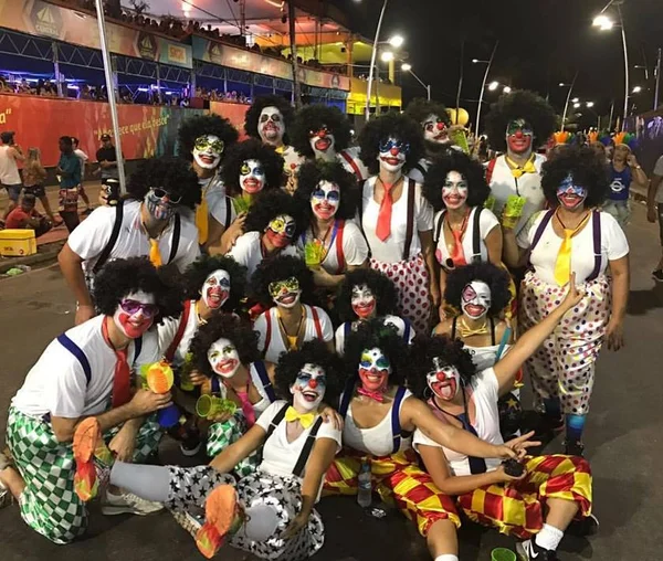 Ivete Sangalo saiu disfarçada na pipoca do carnaval de Salvador