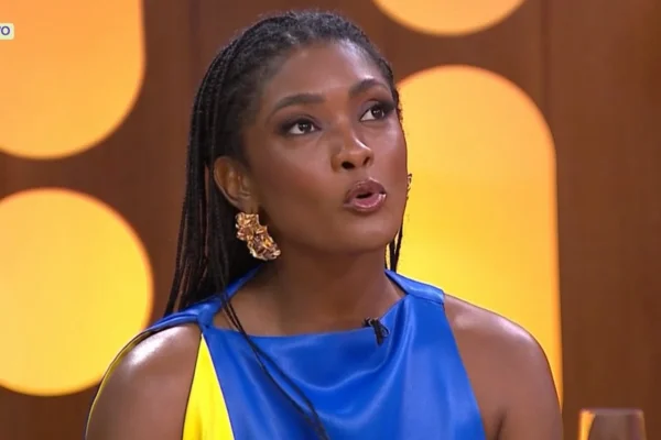 Érika Januza desabafa ao vivo sobre Arlindinho: “Livramento”