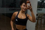 Natália Deodato posa depois de fazer ecercícios