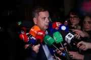 Campanha de Flávio Bolsonaro diz ter procurado apoio de Augusto Cury - imagem 5 Campanha de Flávio Bolsonaro diz ter procurado apoio de Augusto Cury - imagem 5