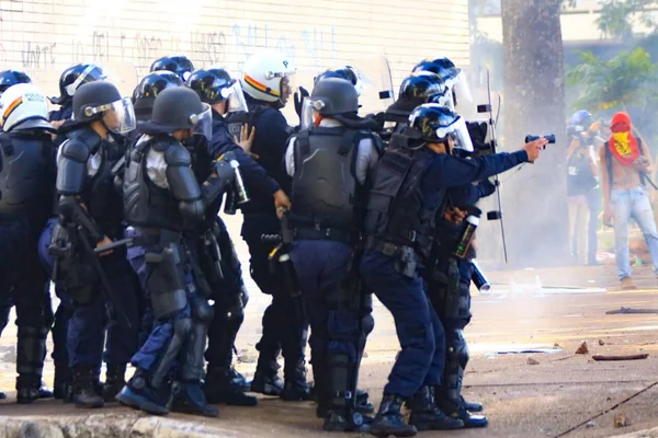 PM abre inquérito para apurar tiros de policiais contra manifestantes