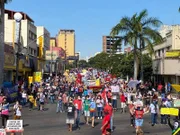 Trajeto saiu da Praça Cívica e chegou na Praça do Trabalhador, região central de Goiânia Trajeto saiu da Praça Cívica e chegou na Praça do Trabalhador, região central de Goiânia