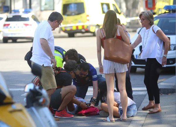“É triste ver a realidade do terrorismo”, diz brasiliense em Barcelona