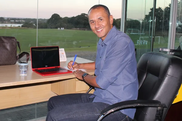 Ex-auxiliar, Rodriguinho assume a supervisão de futebol do Brasiliense