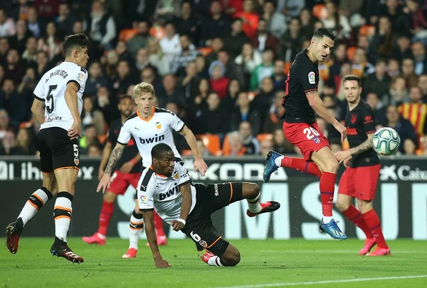 Com Tite no estádio, Valencia e Atlético de Madrid empatam
