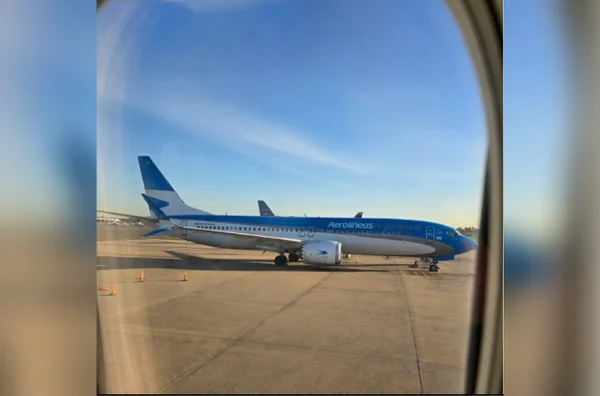 imagem colorida aeronave aerolineas argentinas