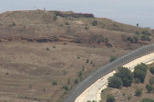 Israel realiza ataques contra Síria em resposta a disparo de foguetes
