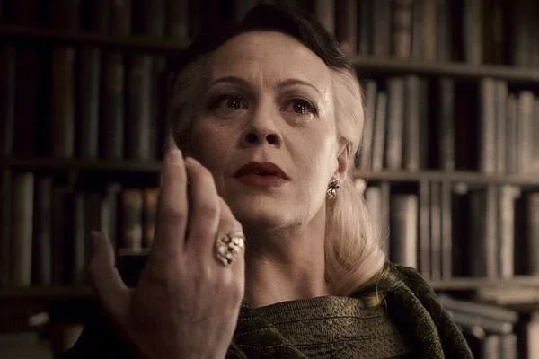 Morre Helen McCrory, atriz de Harry Potter e Peaky Blinders