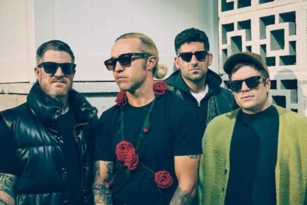 I Wanna Be Tour com show de Fall Out Boy, exposição dos Racionais, festivais de música e feiras gastronômicas fazem parte da agenda - Metrópoles