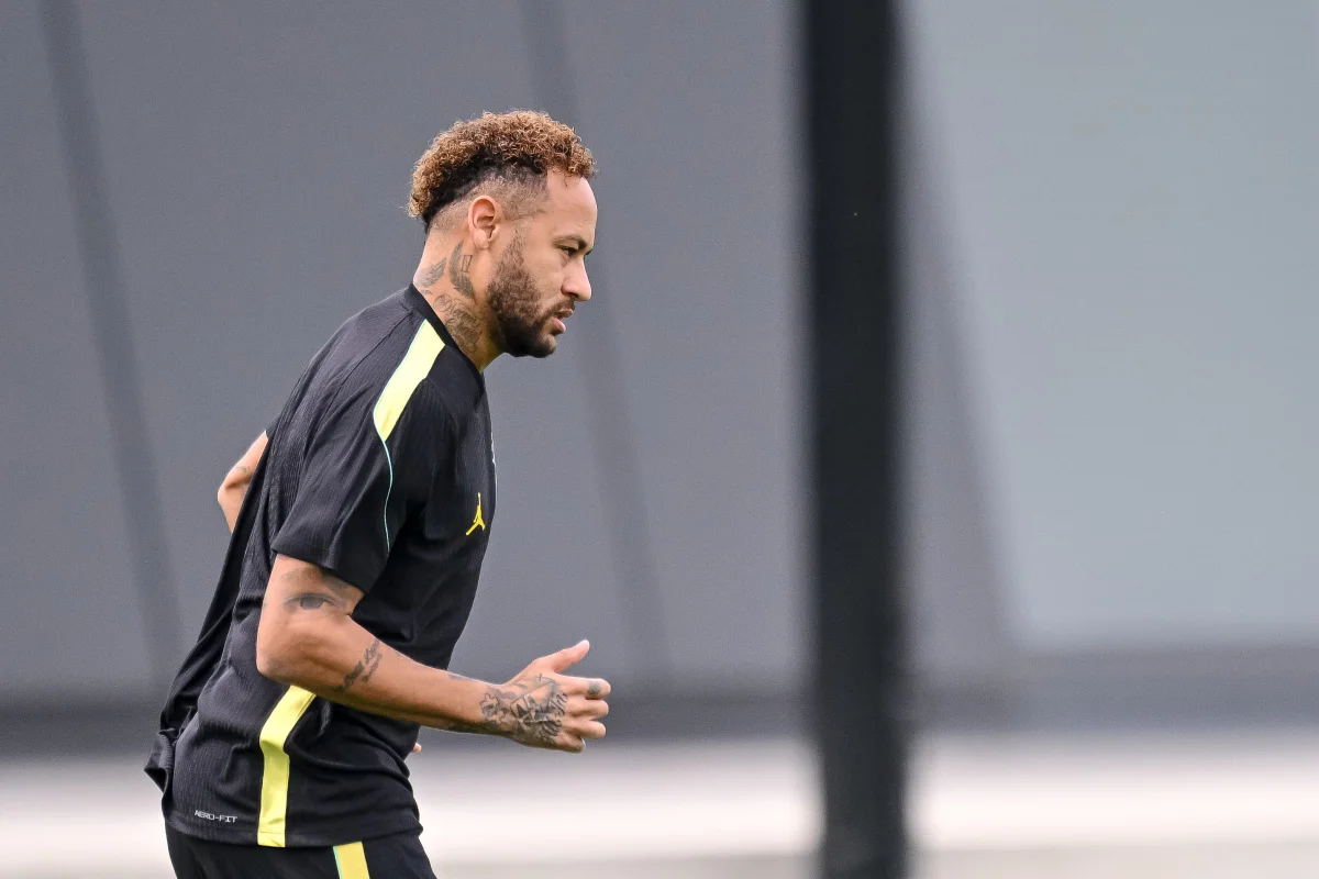 De volta à Seleção, Neymar usará chuteira especial contra a Escócia - imagem 3 De volta à Seleção, Neymar usará chuteira especial contra a Escócia - imagem 3