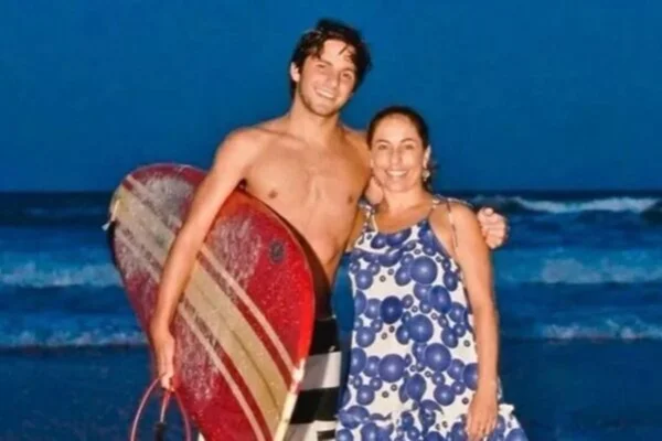 "Anjo de luz", diz Cissa Guimarães sobre o filho Rafael Mascarenhas, que morreu há 16 anos - Metrópoles
