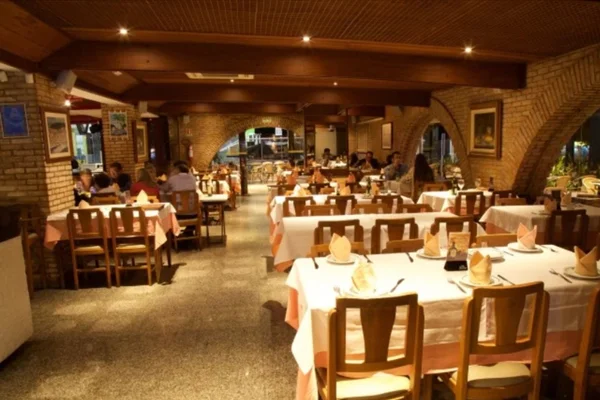 Salão do Bierfass Gilberto Salomão