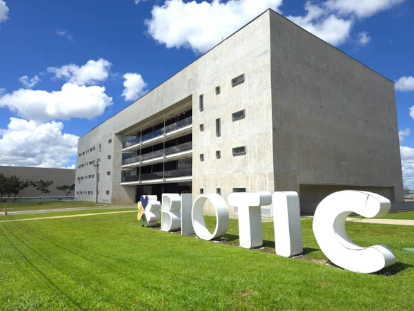 Fotografia colorida mostrando o Biotic-Metrópoles