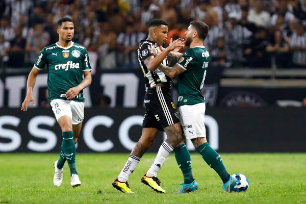 Com nada definido, Palmeiras e Atlético-MG decidem vaga para semifinal