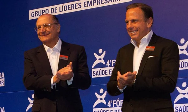 Aproximação de Alckmin com Doria revolta tucanos paulistas
