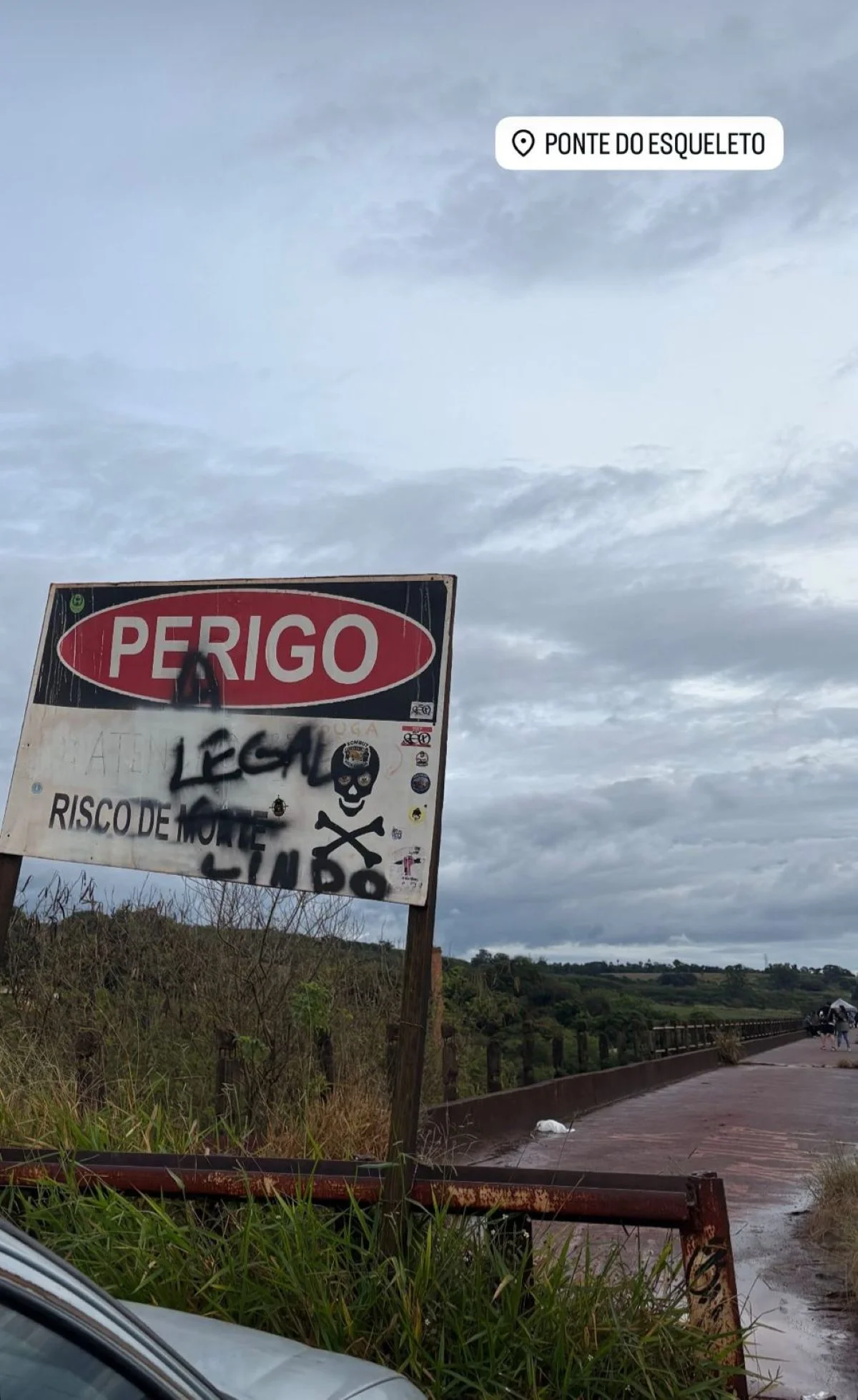 Maria Eduarda Rodrigues de Freitas, de 21 anos, que morreu após ser jogada sem corda da Ponte do Esqueleto, em Limeira, no interior de São Paulo, durante a prática de rope jump, fez registros do passeio nas redes sociais pouco antes do acidente Maria Eduarda Rodrigues de Freitas, de 21 anos, que morreu após ser jogada sem corda da Ponte do Esqueleto, em Limeira, no interior de São Paulo, durante a prática de rope jump, fez registros do passeio nas redes sociais pouco antes do acidente