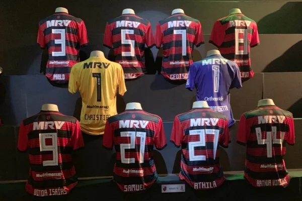 Flamengo: no sábado, titulares usarão nomes dos garotos do Ninho
